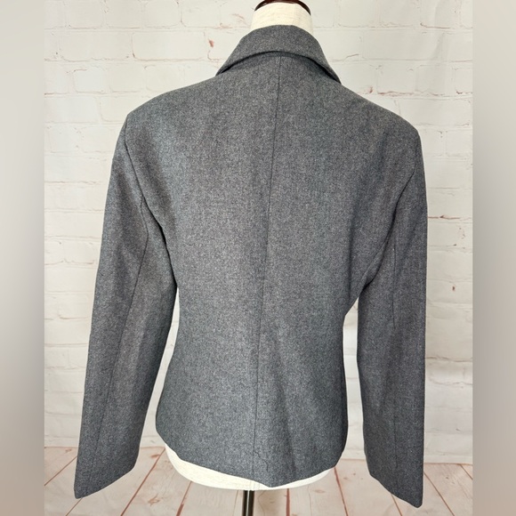 Commense Cropped Blazer - size medium - Picture 6 of 8